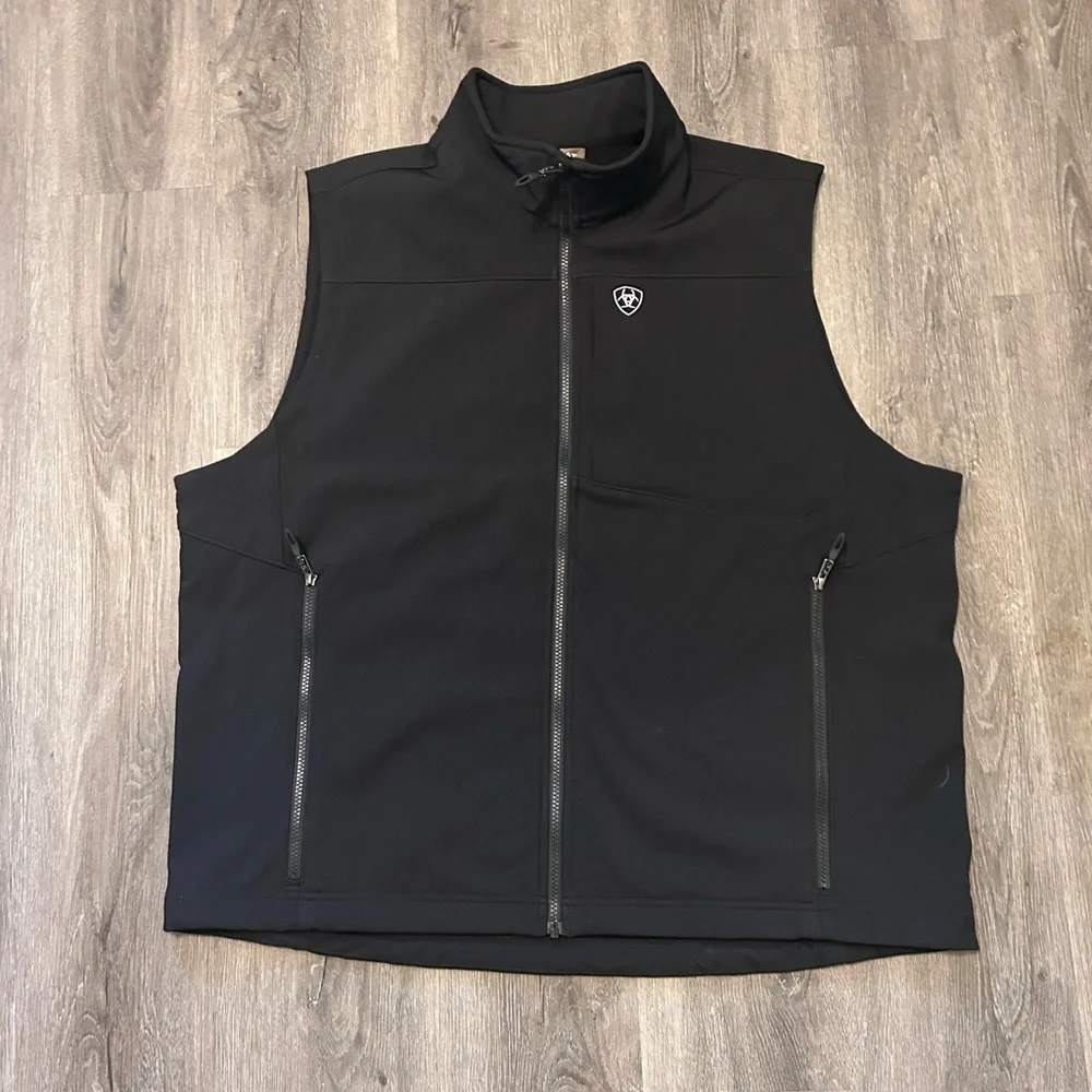 Ariat Logo 2.0 Softshel Vest Black Men’s Sz 2XL Zip Up Western Cowboy Water - Picture 3 of 12